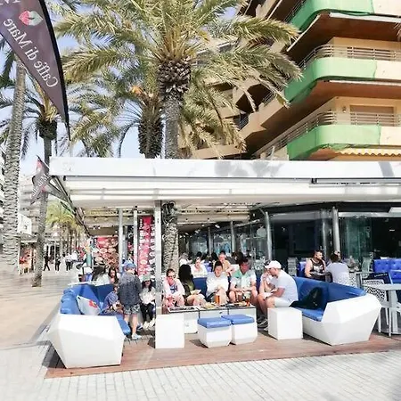 Gran Piso A Metros De La Playa Apartamento *